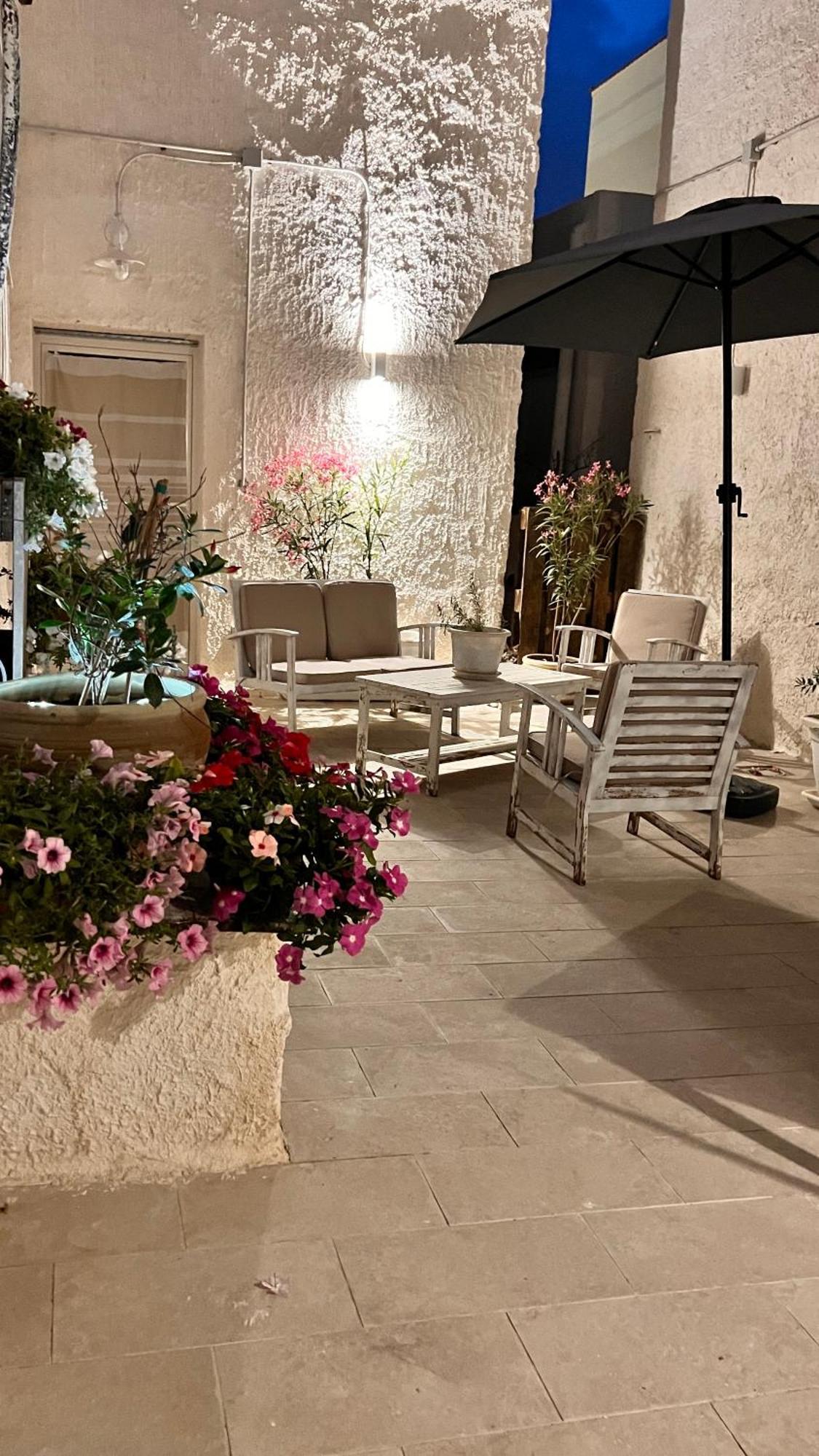 Dimora Donna Vitalia Apartments Trapani Exteriör bild